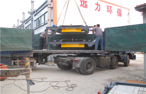 永磁滾筒除鐵器，內(nèi)蒙古永磁滾筒除鐵器知識(shí)參數(shù)_內(nèi)部磁塊安裝方法_內(nèi)蒙古永磁滾筒除鐵器型號(hào)價(jià)格